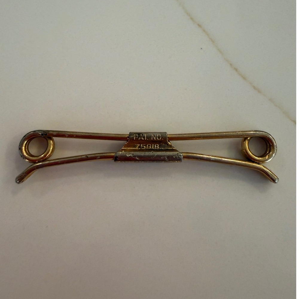 Vintage Swank 50 Gold Tone Collar Bar Clip Pat No 75618 Mens Suit Accessory